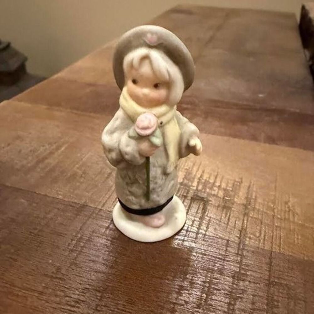 Kim Anderson A Red Rose Is For Love Figurine